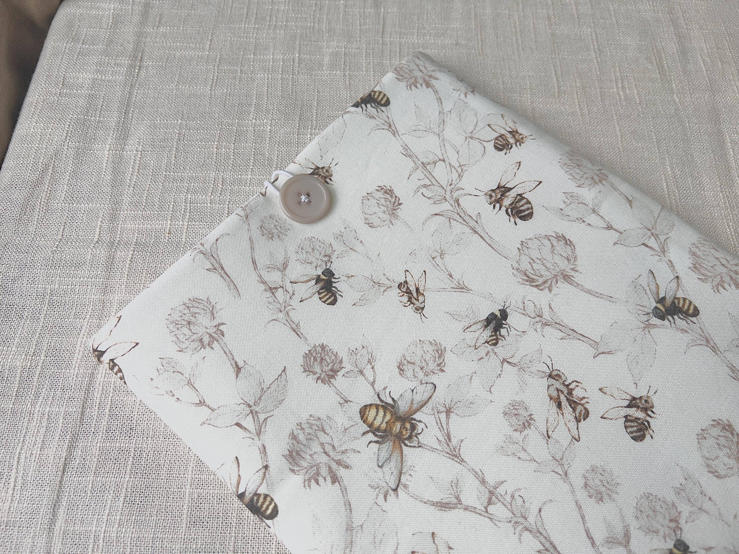 Delicate Bees Padded Book/Tablet Sleeve