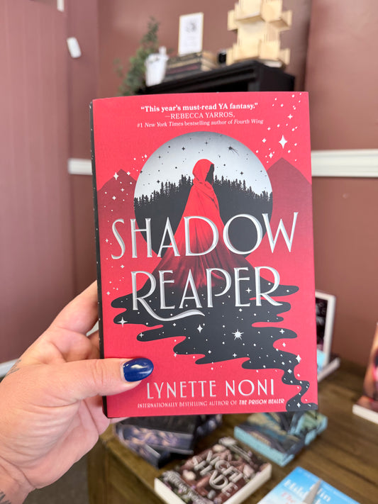 Shadow Reaper by Lynette Noni